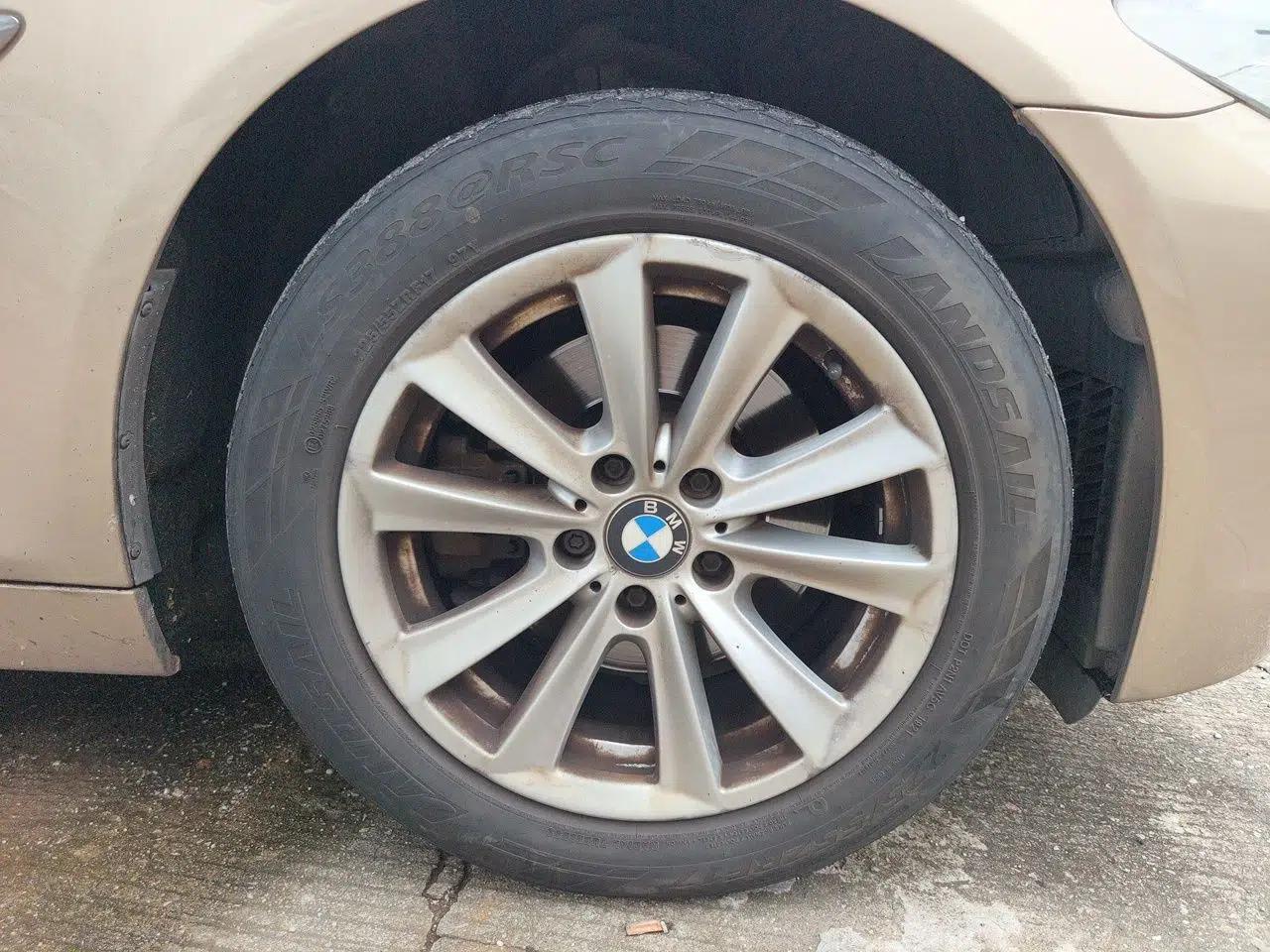 BMW 5 Series 2013 520Li Elegant Edition — миниатюра 8