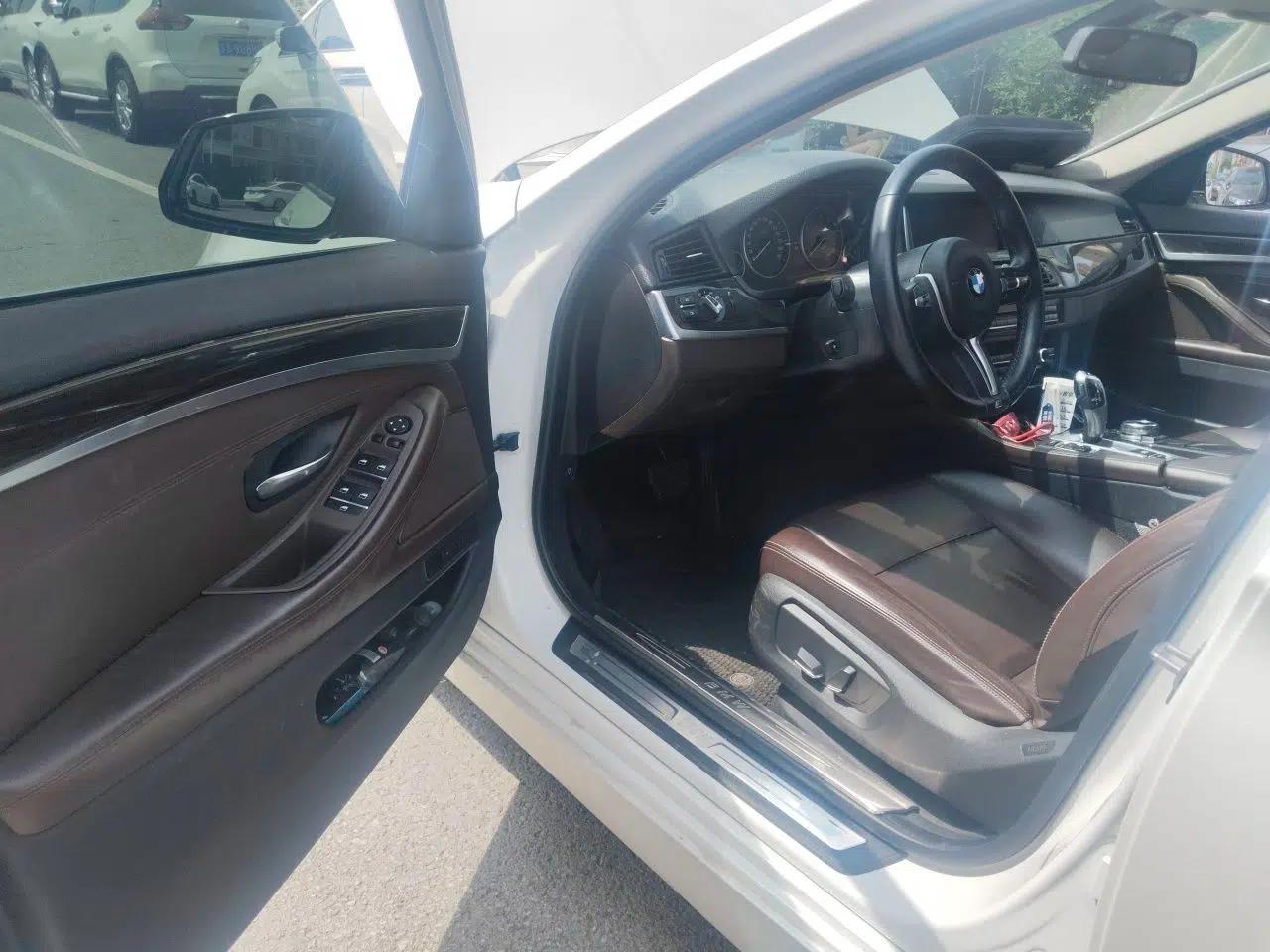 BMW 5 Series 2014 525Li Luxury Design Package — миниатюра 16