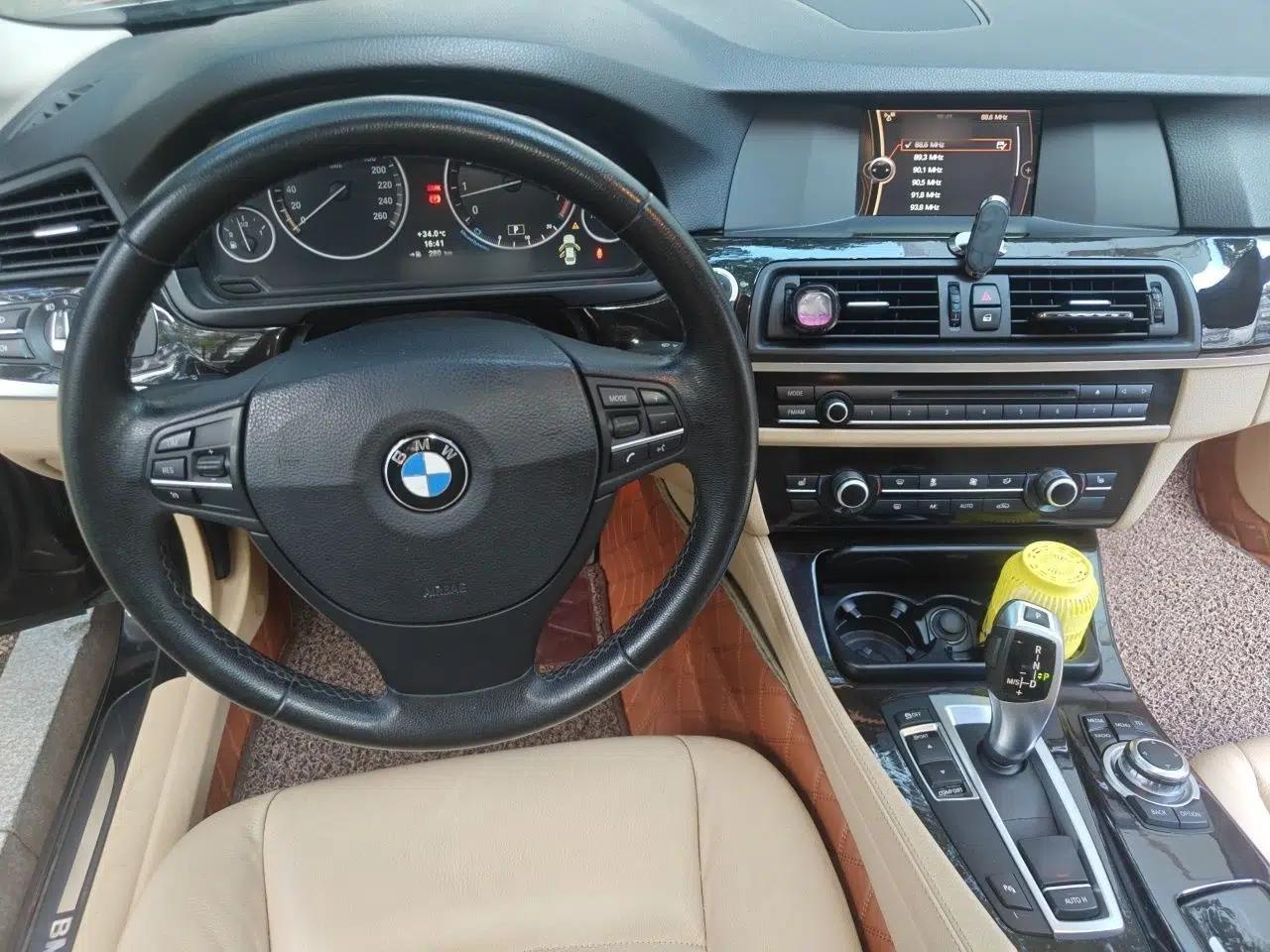 BMW 5 Series 2013 525Li Leading Model — миниатюра 10