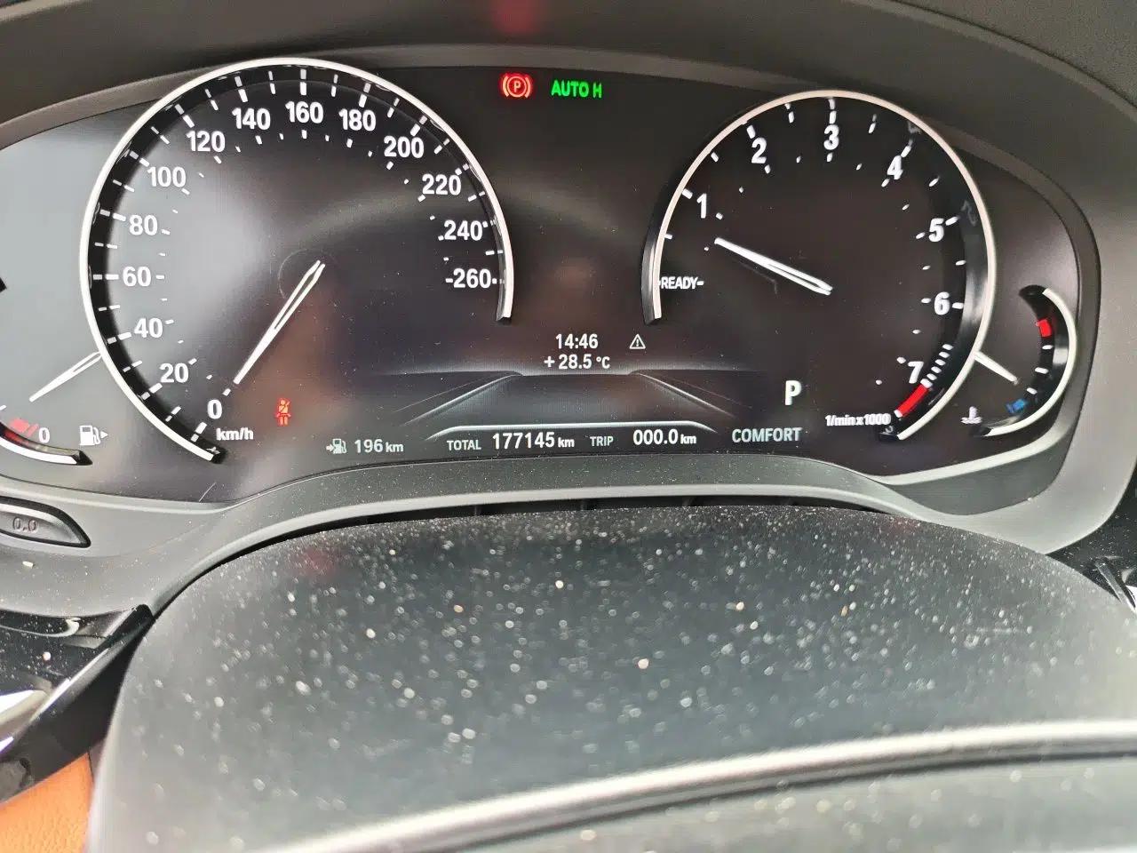 BMW 5 Series 2018 528Li Launch Special Edition — миниатюра 12
