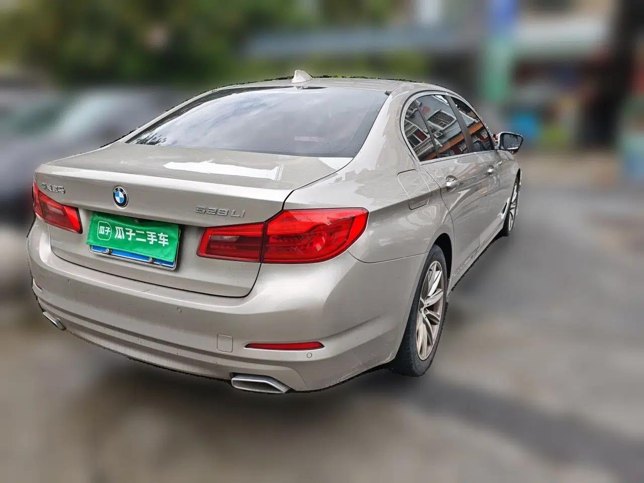 BMW 5 Series 2018 528Li Launch Special Edition — миниатюра 6