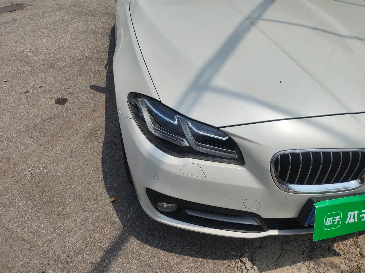 BMW 5 Series 2014 520Li Elegant Model — миниатюра 7