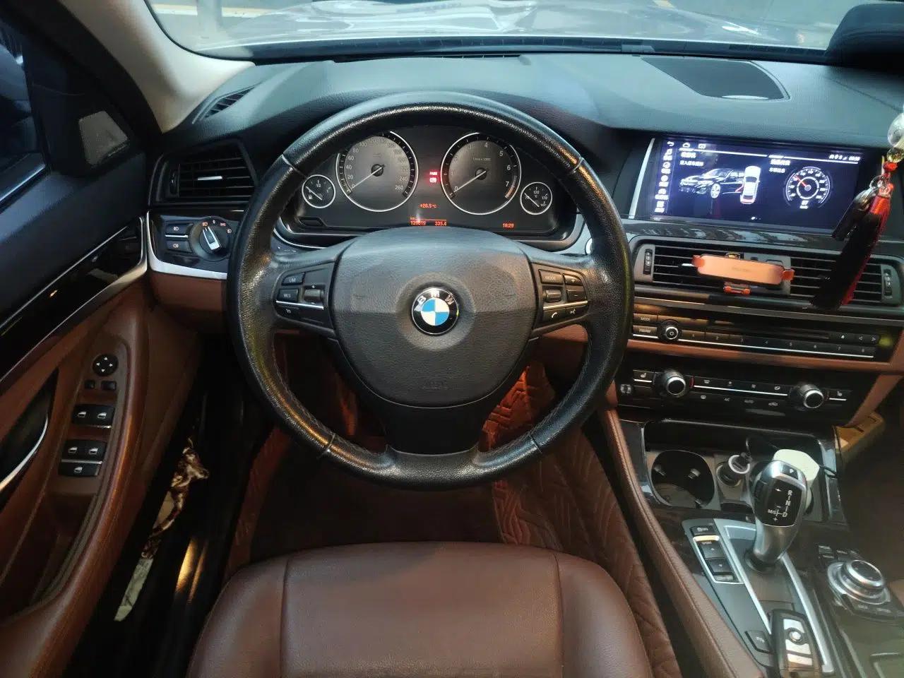 BMW 5 Series 2014 525Li Leading Model — миниатюра 10