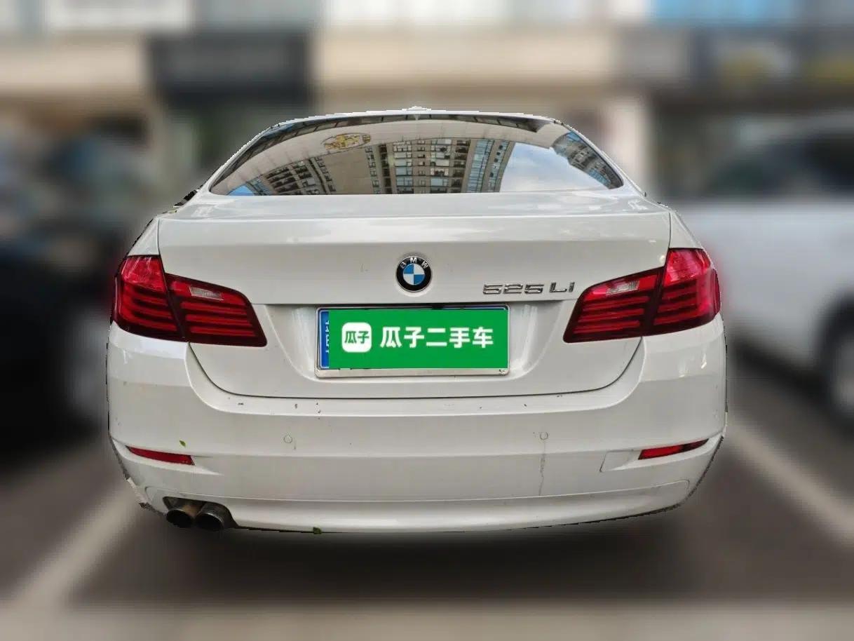 BMW 5 Series 2017 520Li Elegant Edition — миниатюра 5