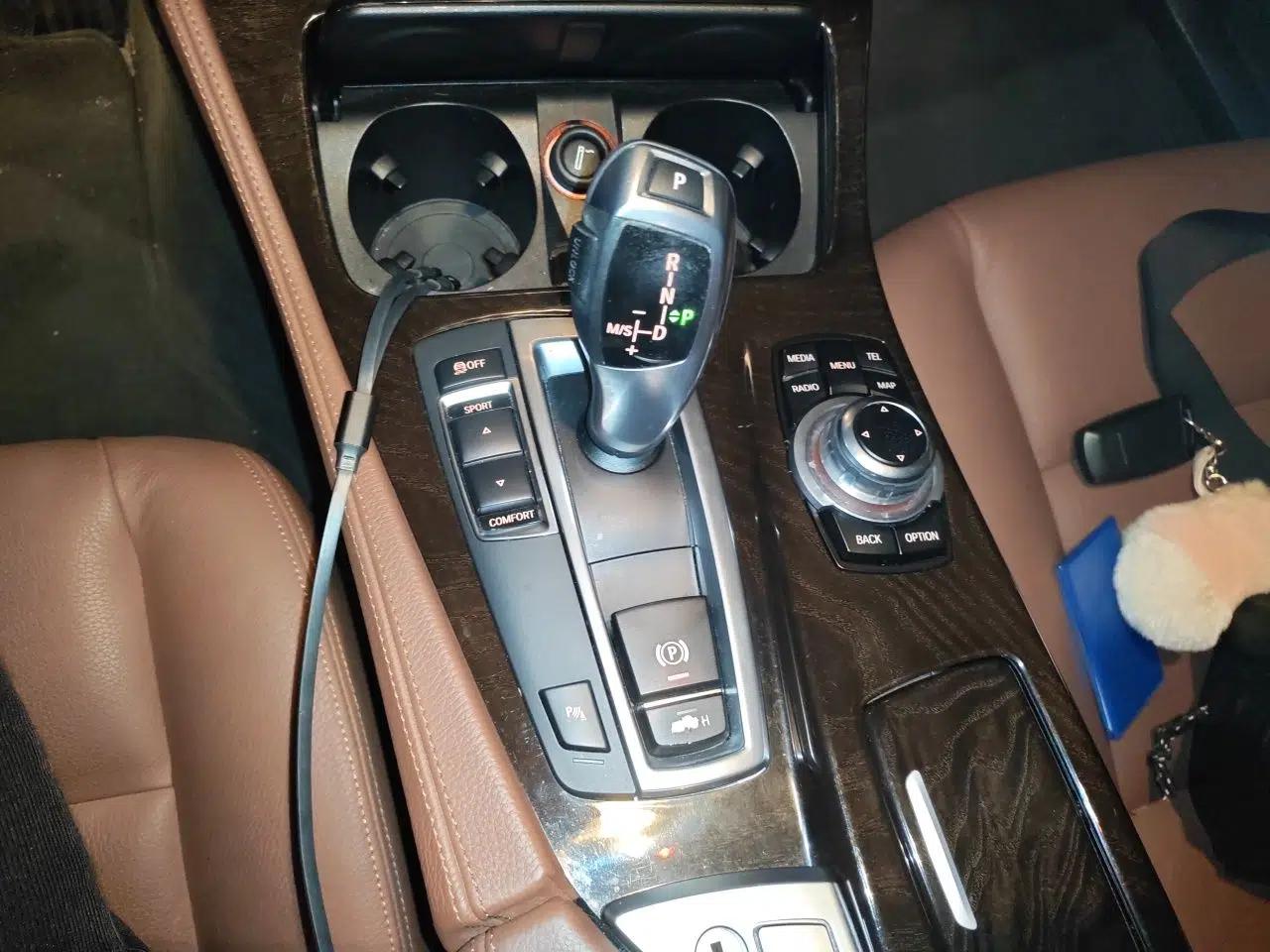 BMW 5 Series 2014 525Li Leading Model — миниатюра 14