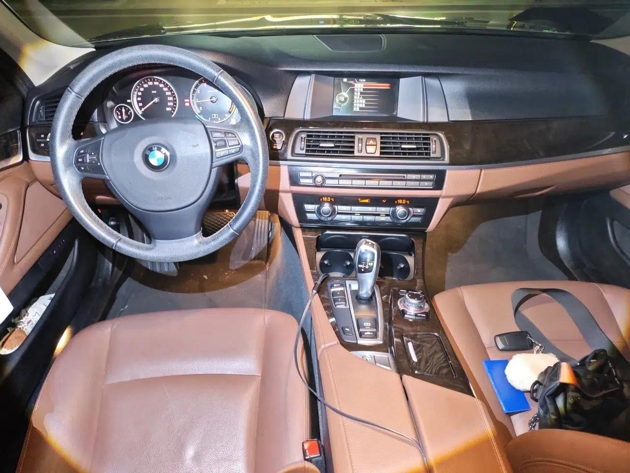 BMW 5 Series 2014 525Li Leading Model — миниатюра 9