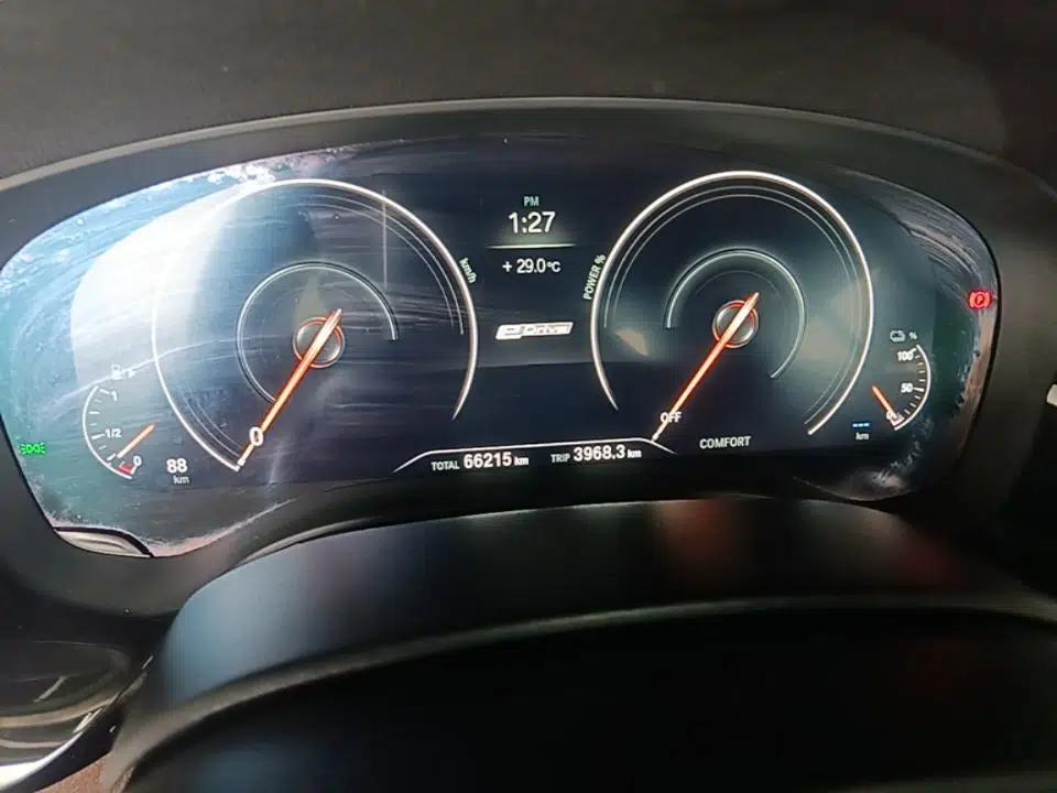 BMW 5 Series New Energy 2019 Updated Version 530Le Luxury Package — миниатюра 14