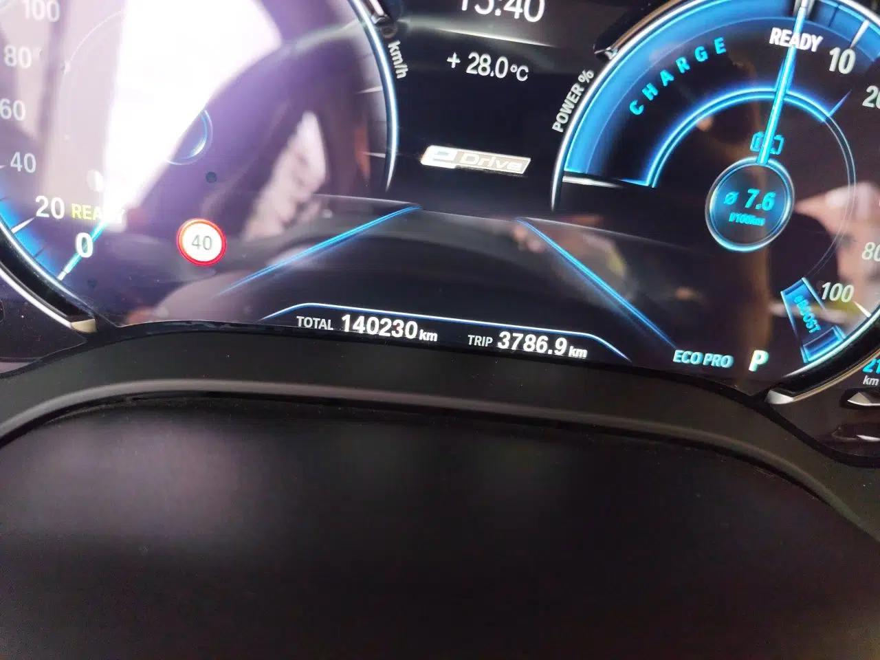 BMW 5 Series New Energy 2019 530Le Luxury Package — миниатюра 12