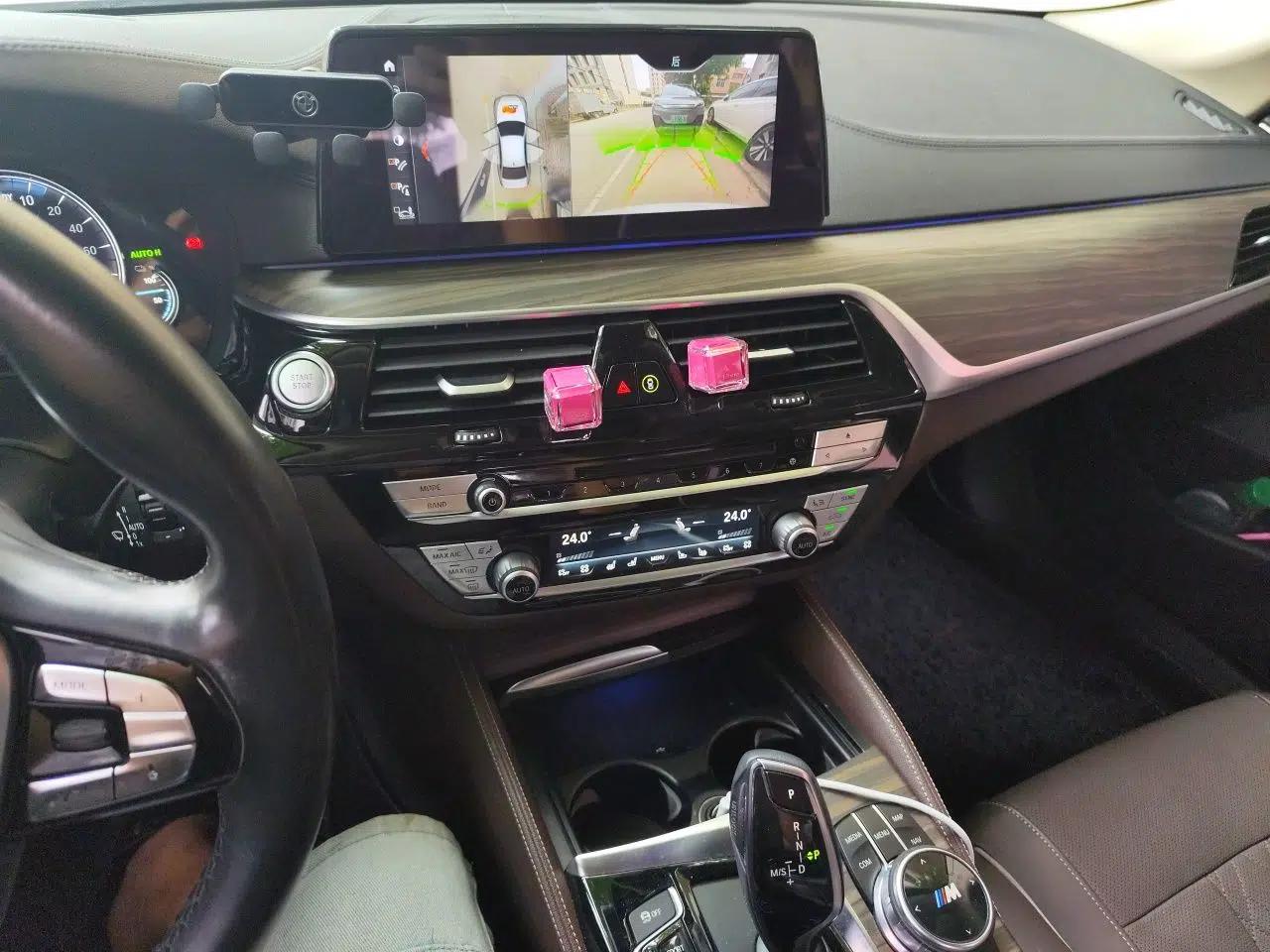 BMW 5 Series New Energy 2019 530Le Luxury Package — миниатюра 13