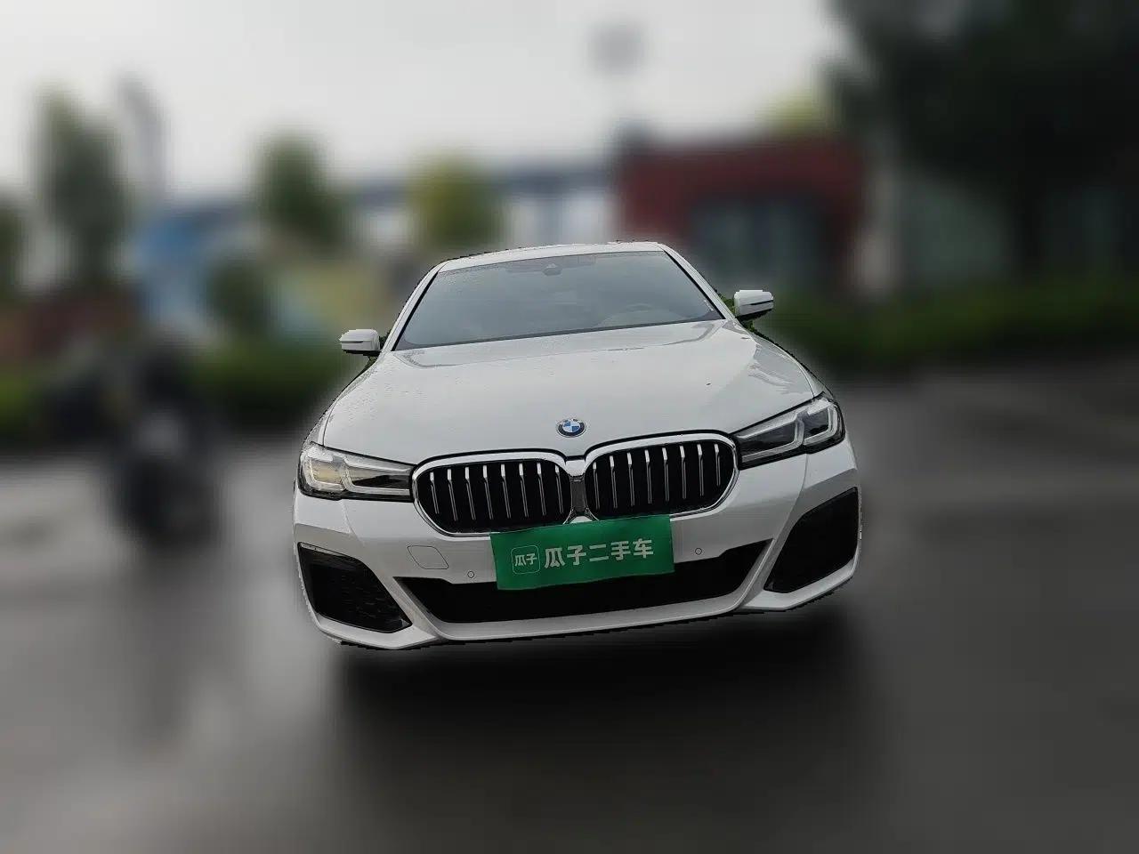 BMW 5 Series 2022 Restyled 525Li M Sport Package — миниатюра 2