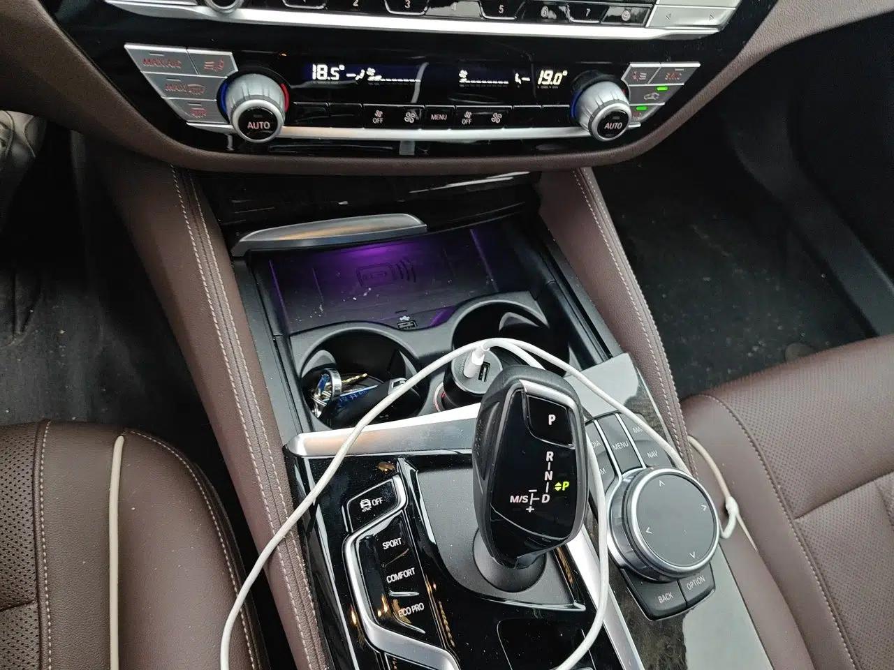 BMW 5 Series 2022 Restyled 525Li M Sport Package — миниатюра 14