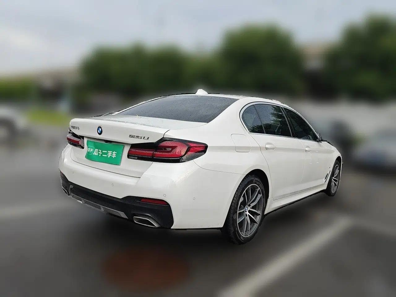 BMW 5 Series 2022 Restyled 525Li M Sport Package — миниатюра 6