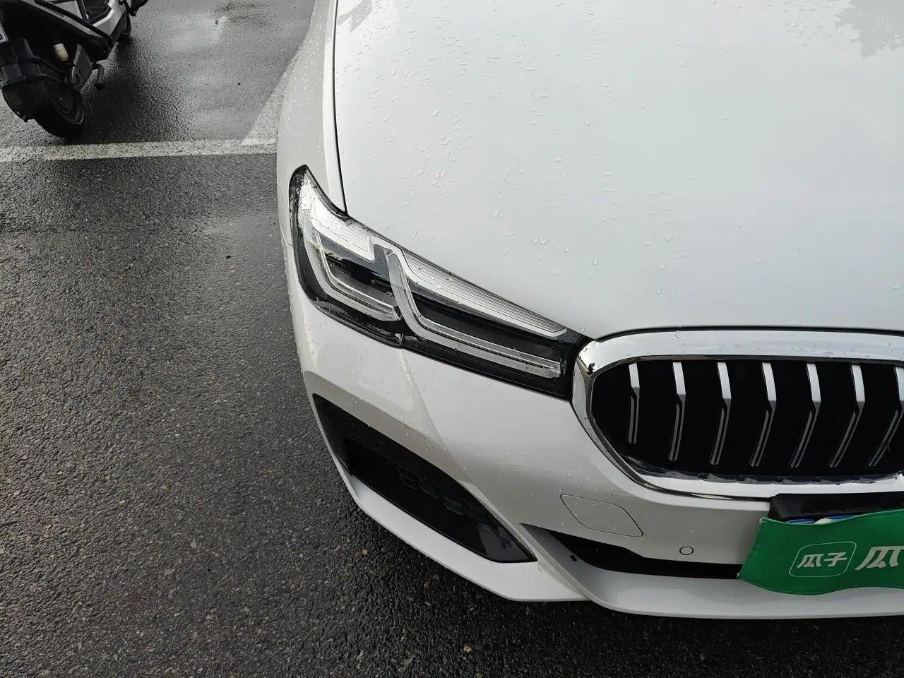 BMW 5 Series 2022 Restyled 525Li M Sport Package — миниатюра 7