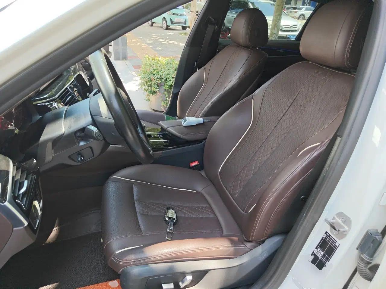 BMW 5 Series 2022 Restyled 525Li M Sport Package — миниатюра 15