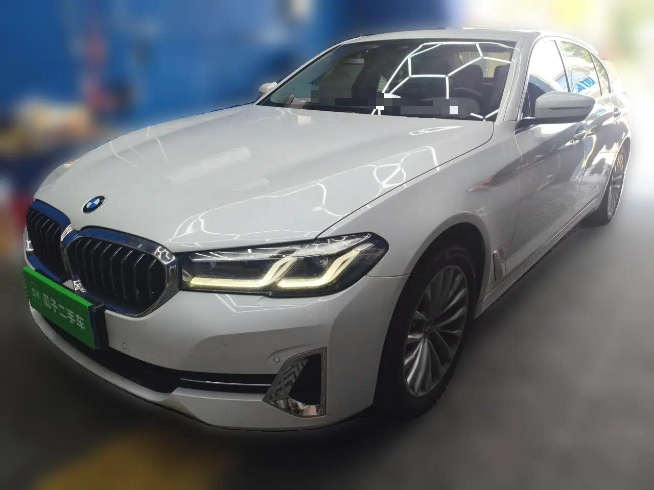 BMW 5 Series 2022 Restyled 525Li Luxury Package — миниатюра 1