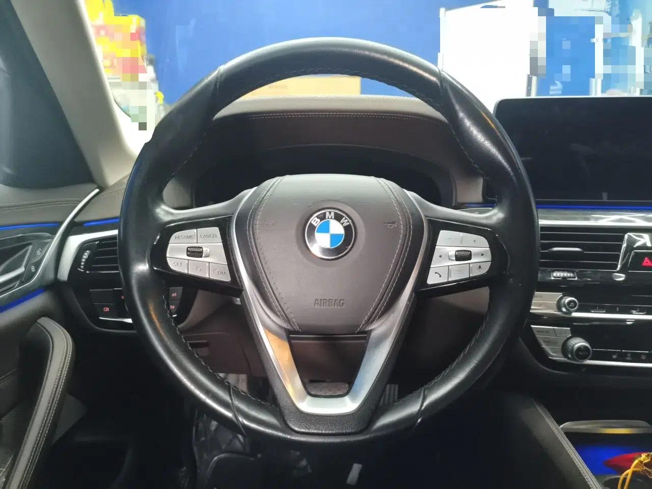 BMW 5 Series 2022 Restyled 525Li Luxury Package — миниатюра 10