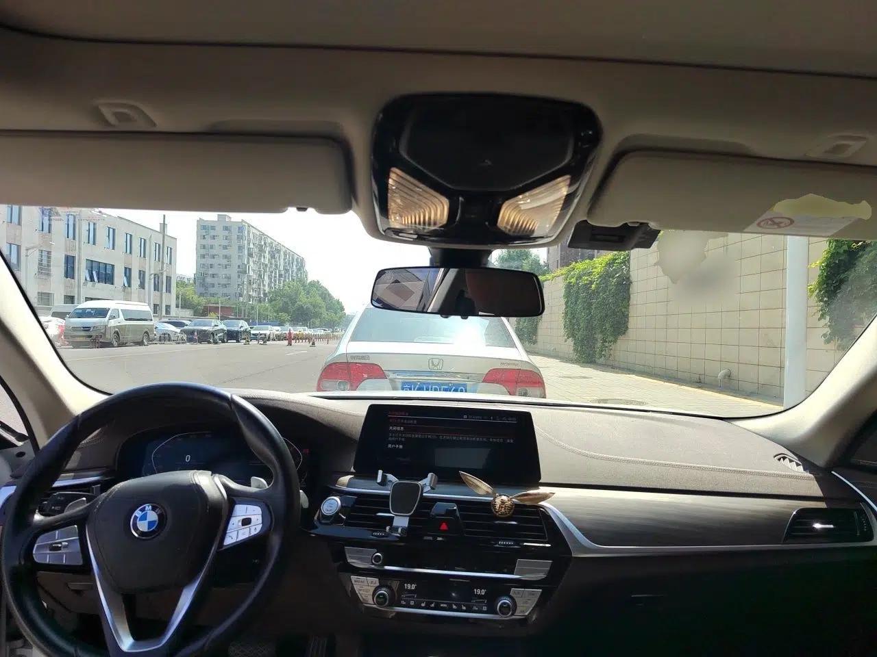 BMW 5 Series 2020 530Li Luxury Edition Premium Package — миниатюра 9