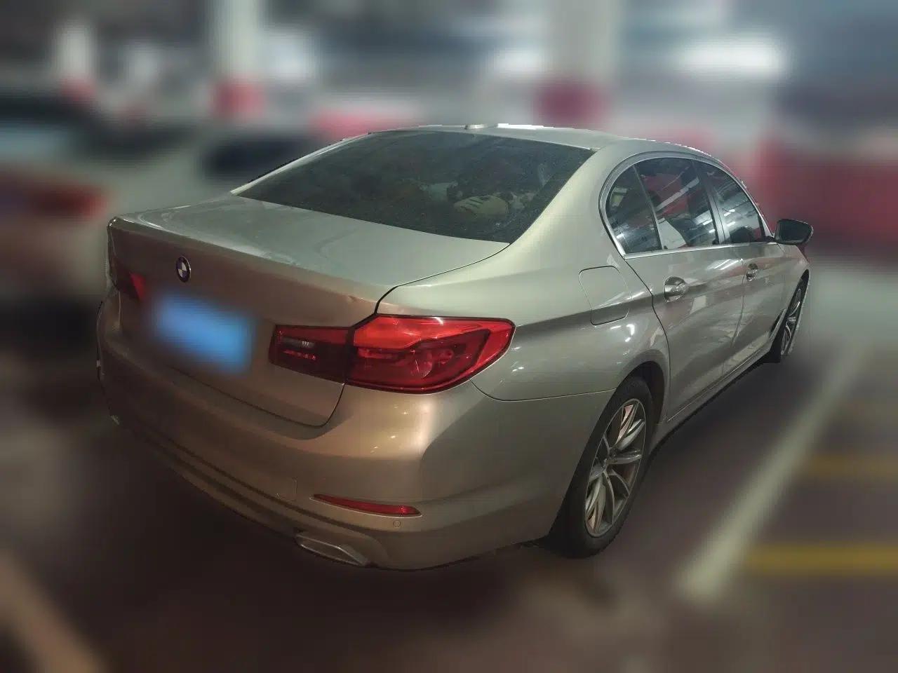 BMW 5 Series 2018 528Li Launch Special Edition — миниатюра 6