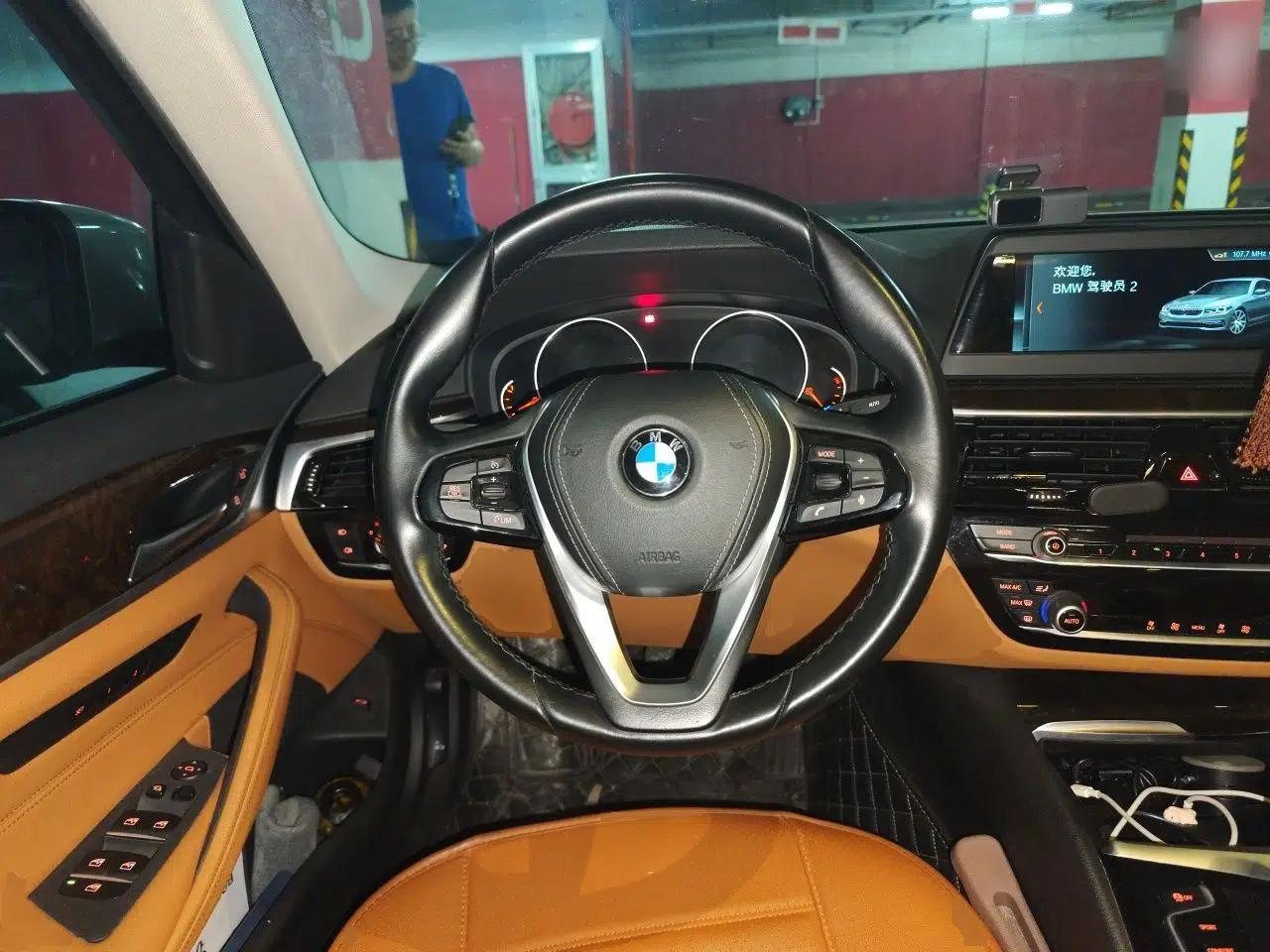 BMW 5 Series 2018 528Li Launch Special Edition — миниатюра 10
