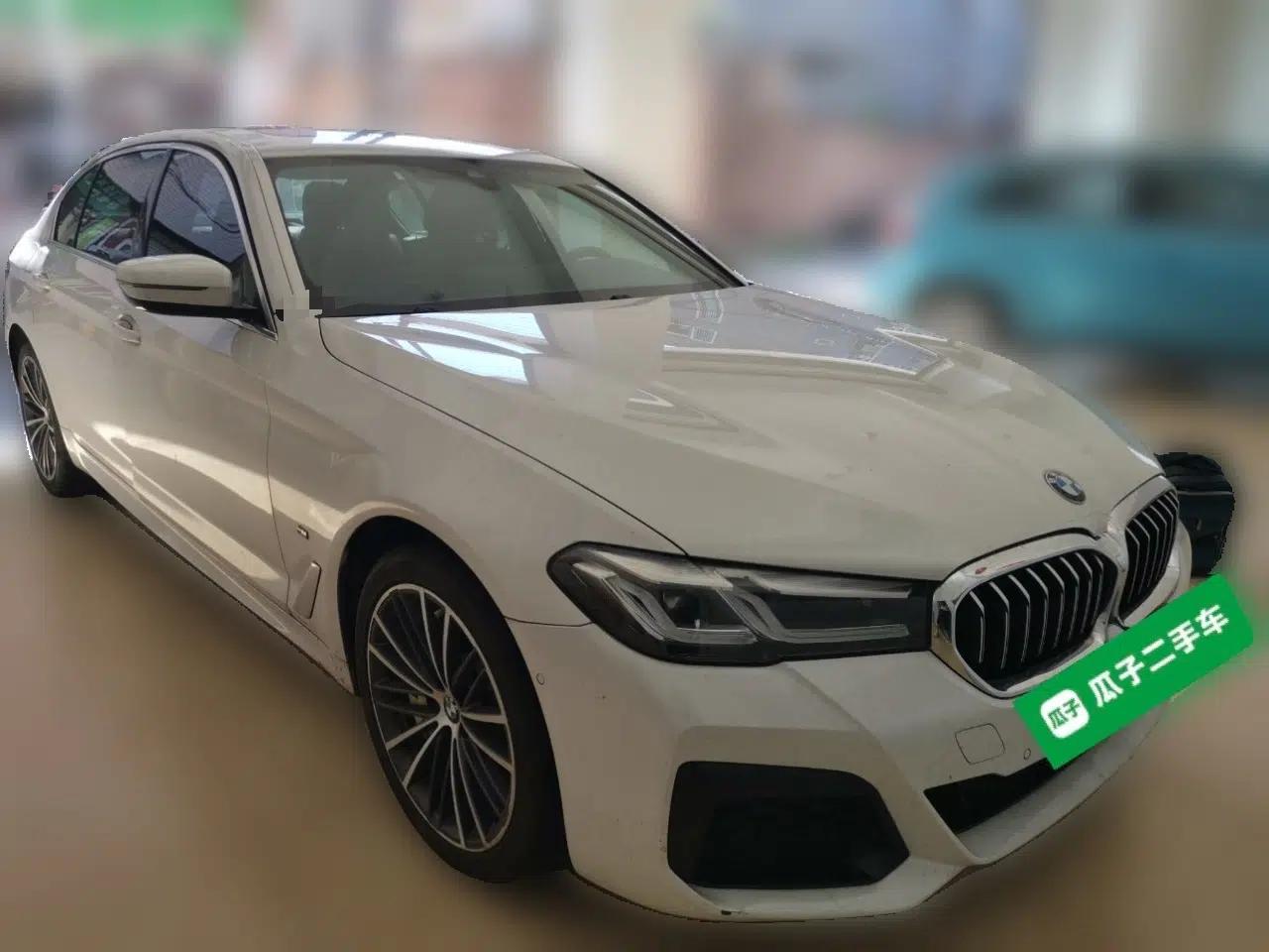 BMW 5 Series 2022 Restyled 530Li Leading Edition M Sport Package — миниатюра 3