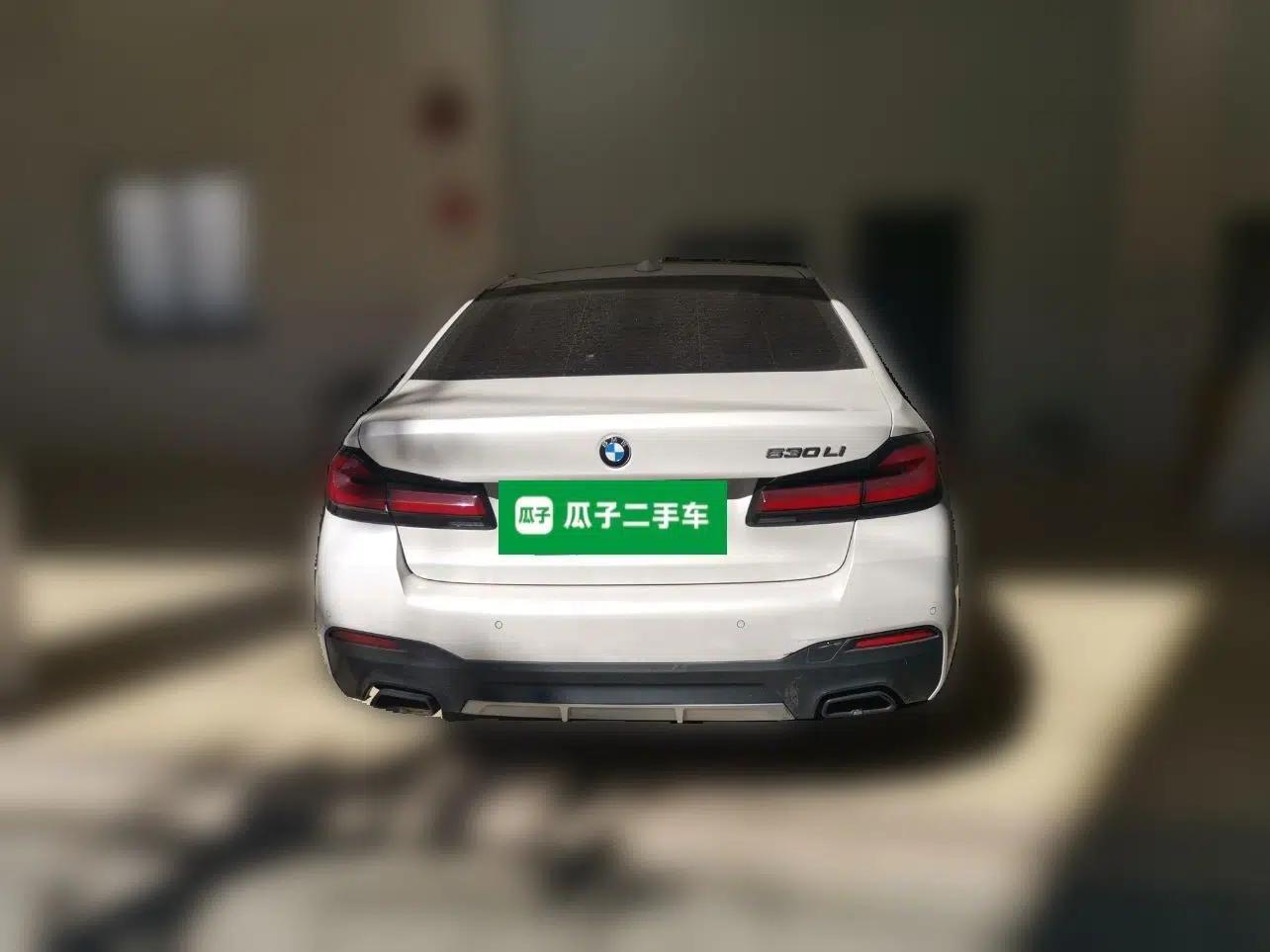 BMW 5 Series 2022 Restyled 530Li Leading Edition M Sport Package — миниатюра 5