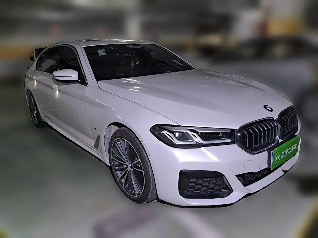 BMW 5 Series 2022 Restyled 530Li Leading Edition M Sport Package — миниатюра 3