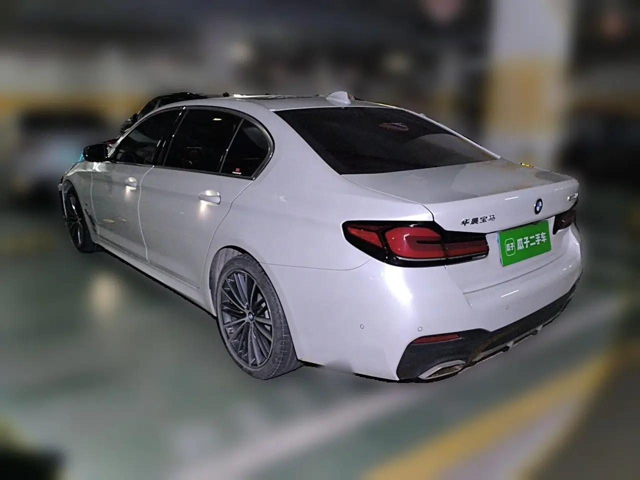 BMW 5 Series 2022 Restyled 530Li Leading Edition M Sport Package — миниатюра 4