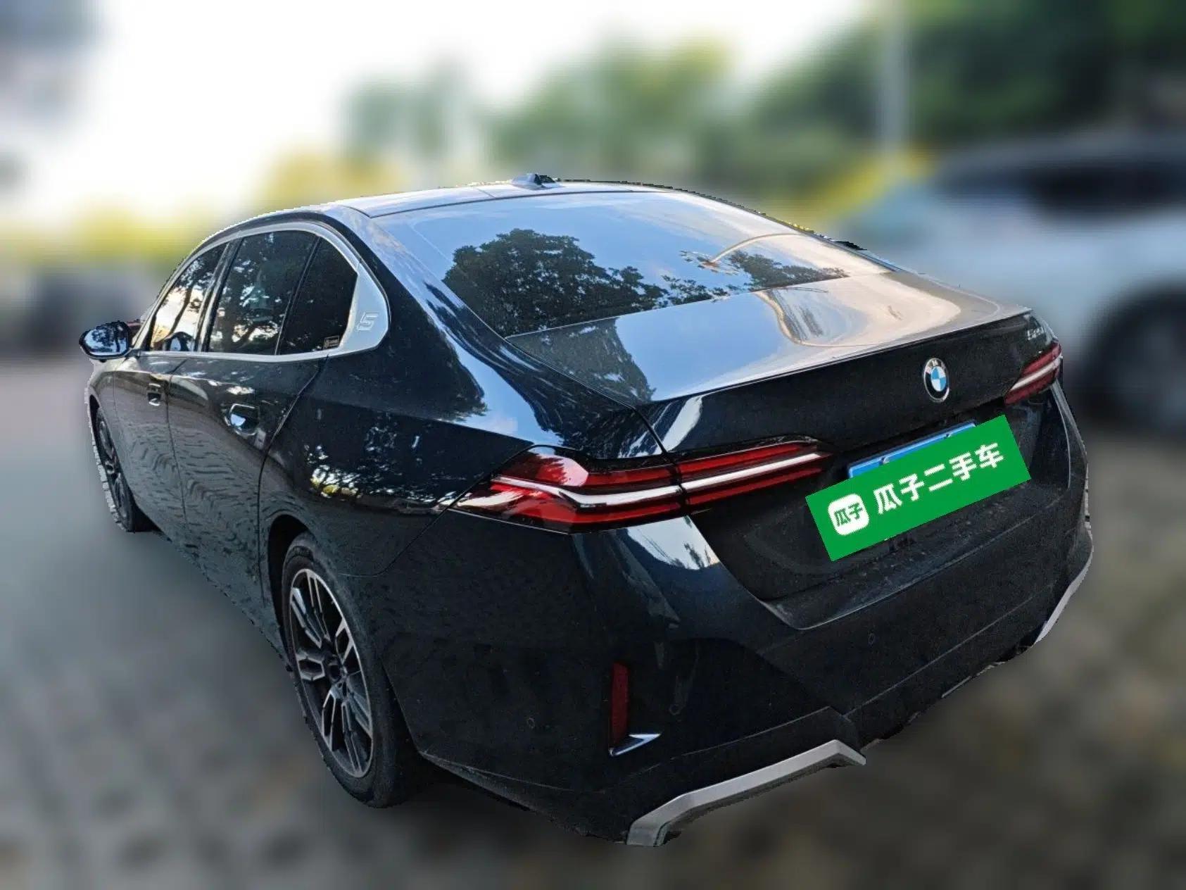 BMW 5 Series 2024 525Li M Sport Package — миниатюра 4