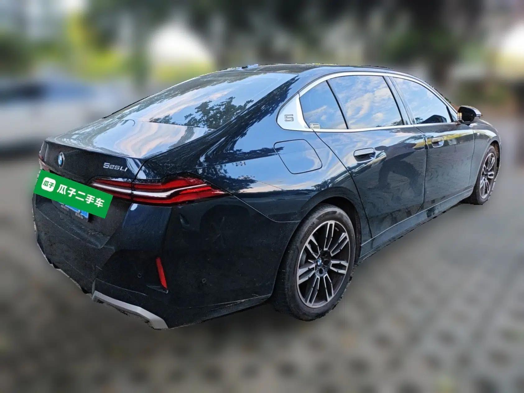 BMW 5 Series 2024 525Li M Sport Package — миниатюра 6
