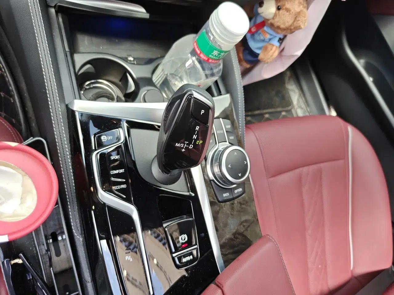 BMW 5 Series 2022 Restyled 525Li M Sport Package — миниатюра 14