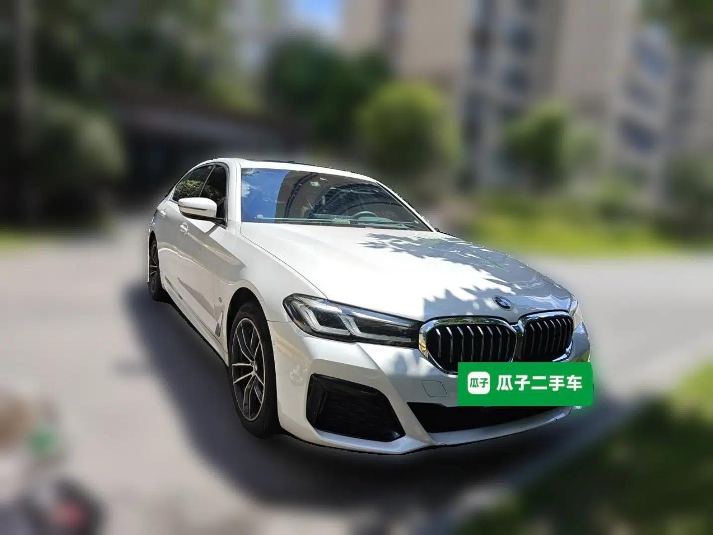 BMW 5 Series 2022 Restyled 525Li M Sport Package — миниатюра 3