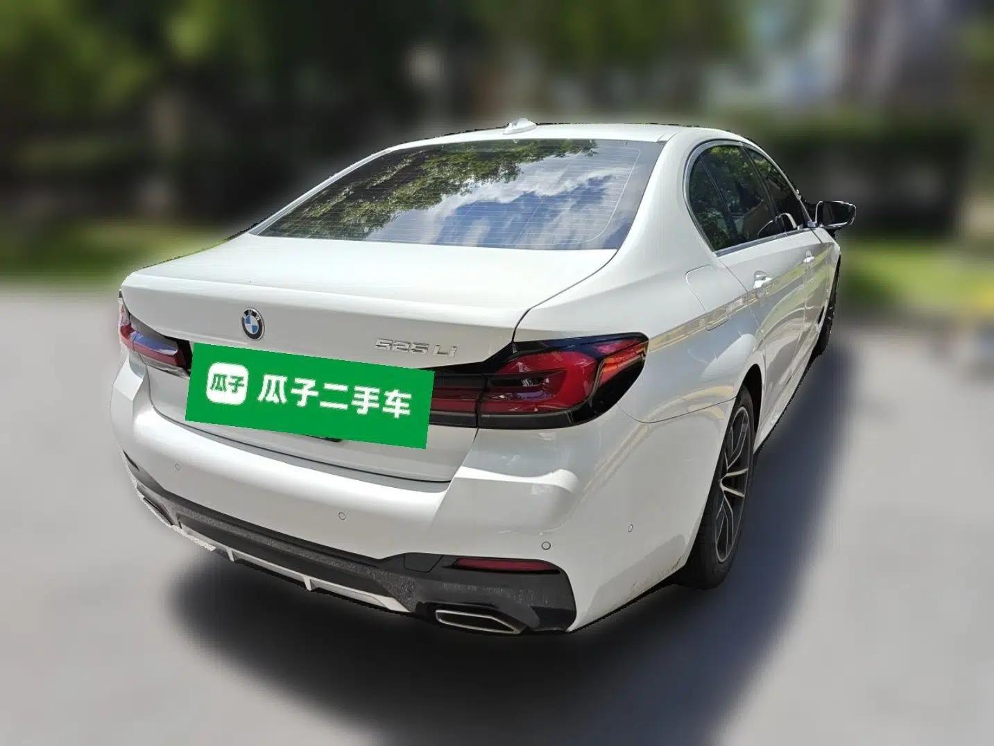 BMW 5 Series 2022 Restyled 525Li M Sport Package — миниатюра 6