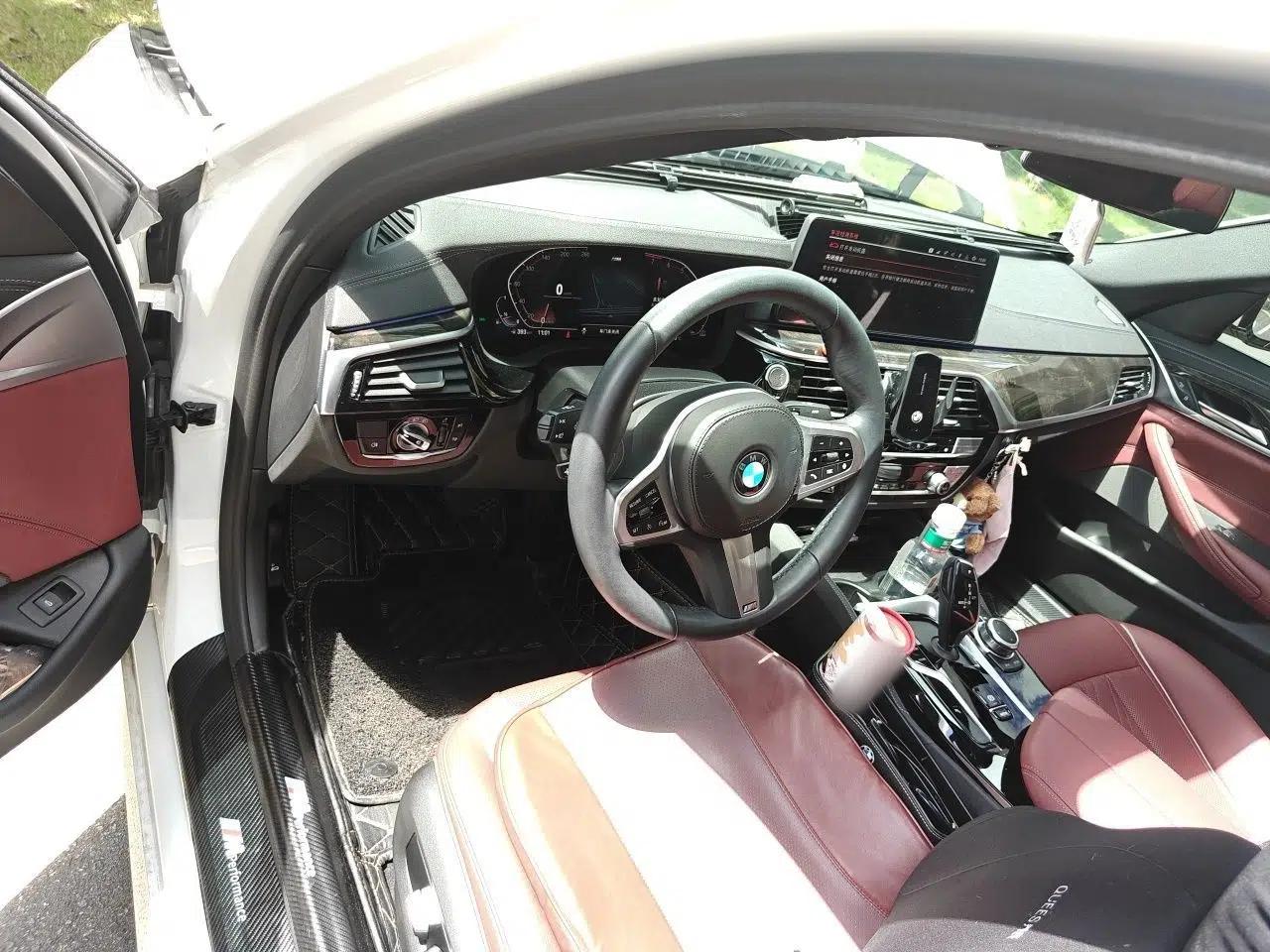 BMW 5 Series 2022 Restyled 525Li M Sport Package — миниатюра 10