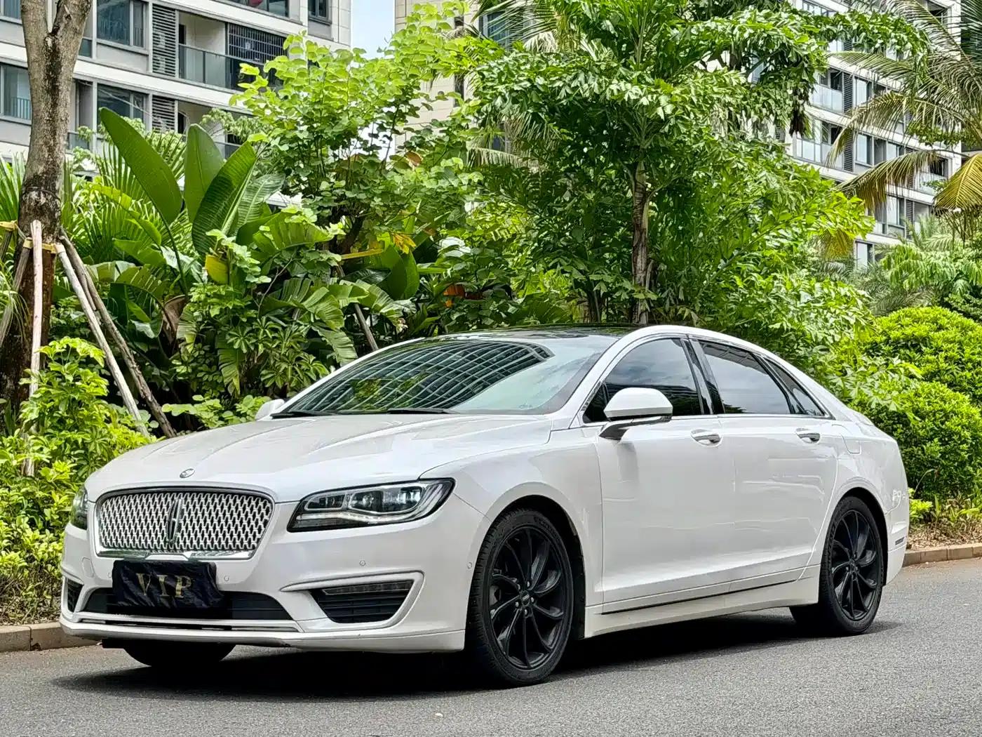 Lincoln MKZ 2020 2.0T Premium Edition — миниатюра 1