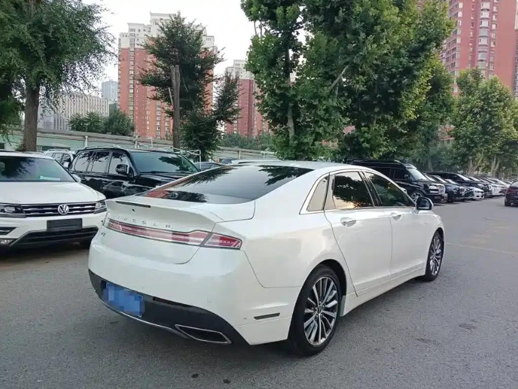 Lincoln MKZ 2018 2.0T Premium Edition — миниатюра 15