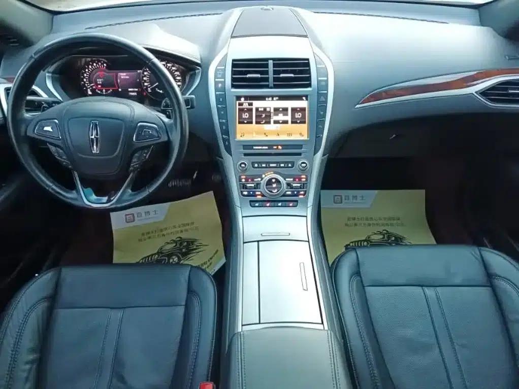 Lincoln MKZ 2018 2.0T Premium Edition — миниатюра 9