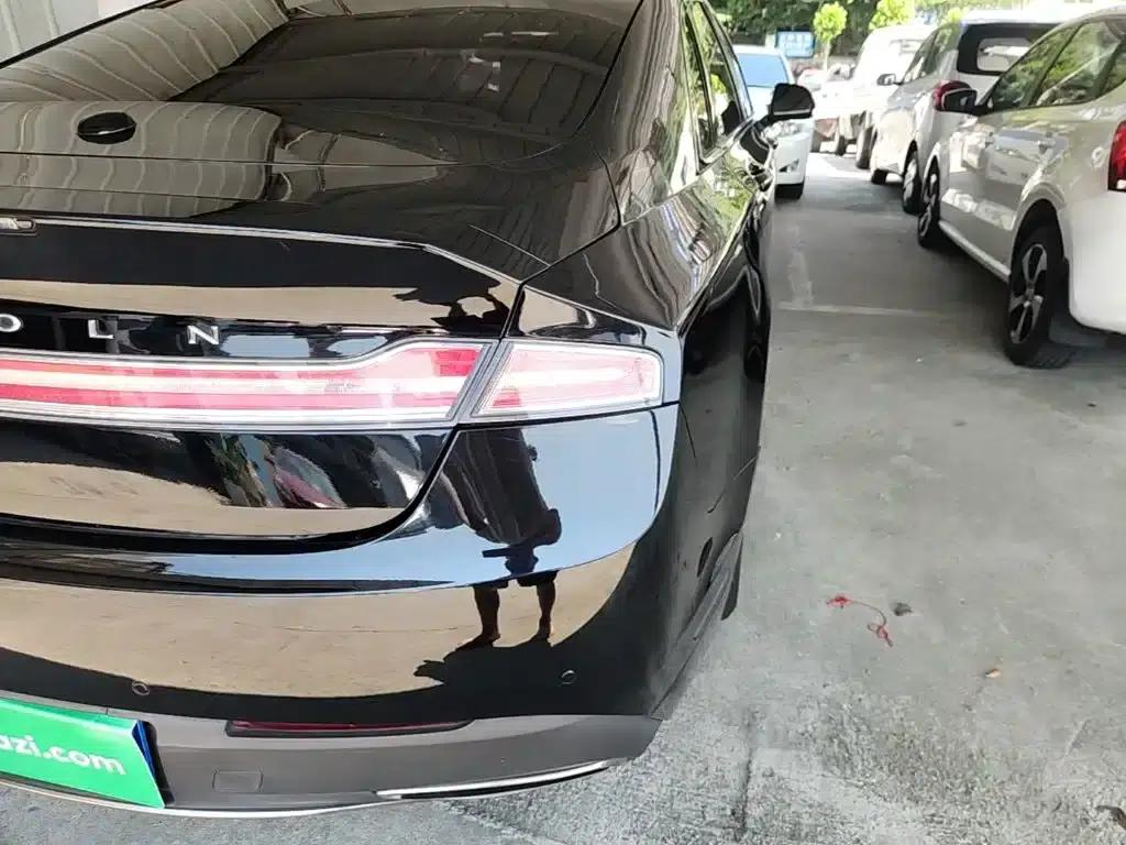 Lincoln MKZ 2018 2.0T Premium Edition — миниатюра 8