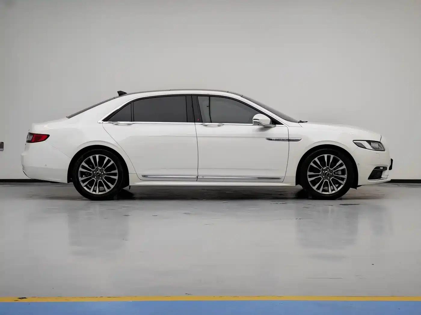 Lincoln Continental 2019 2.0T Two-Wheel Drive Reserve Edition (China VI Emission Standard) — миниатюра 16