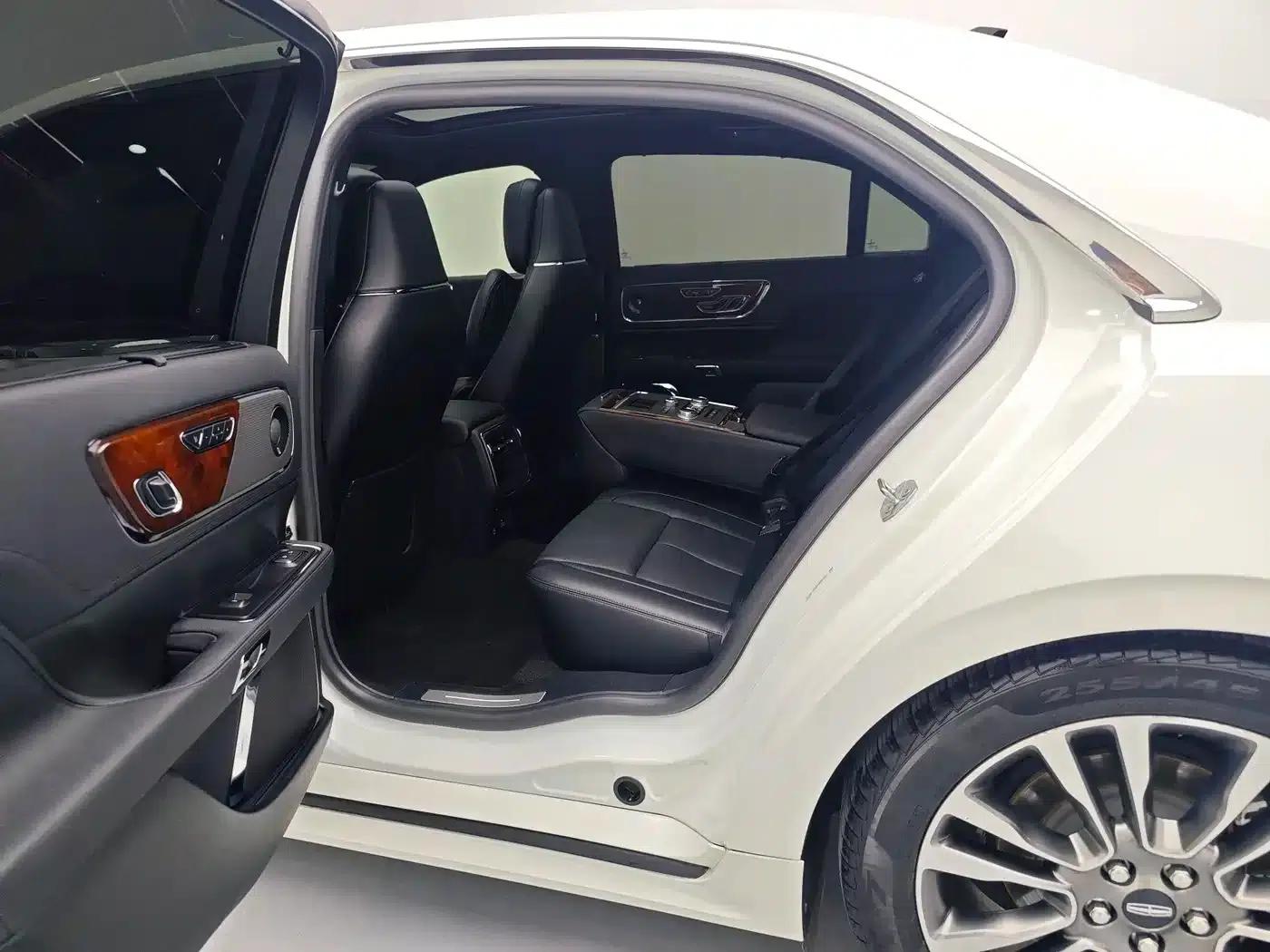 Lincoln Continental 2019 2.0T Two-Wheel Drive Reserve Edition (China VI Emission Standard) — миниатюра 9