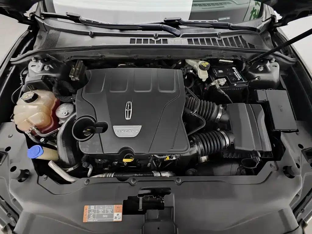 Lincoln Continental 2017 3.0T AWD Reserve — миниатюра 6