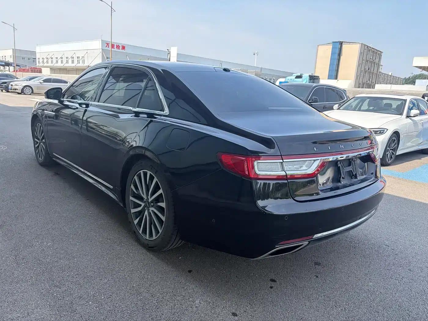 Lincoln Continental 2017 2.0T Two-Wheel Drive Premium Edition — миниатюра 8
