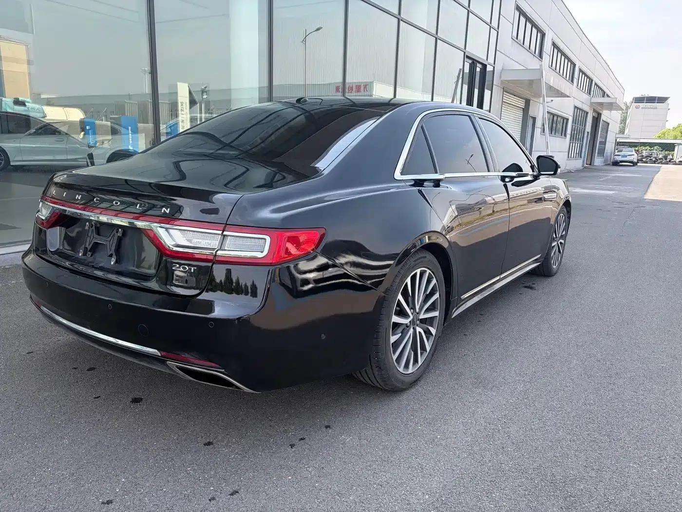 Lincoln Continental 2017 2.0T Two-Wheel Drive Premium Edition — миниатюра 9