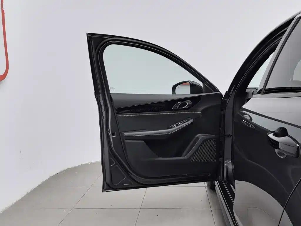 Lynk & Co 03 2023 1.5TD DCT Pro — миниатюра 8