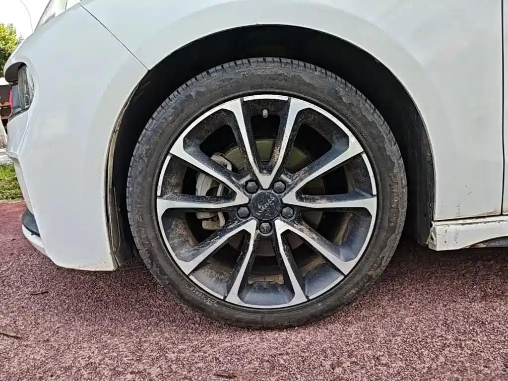 Lynk & Co 03 2019 1.5TD DCT Sport Edition (China VI Emission Standard) — миниатюра 23