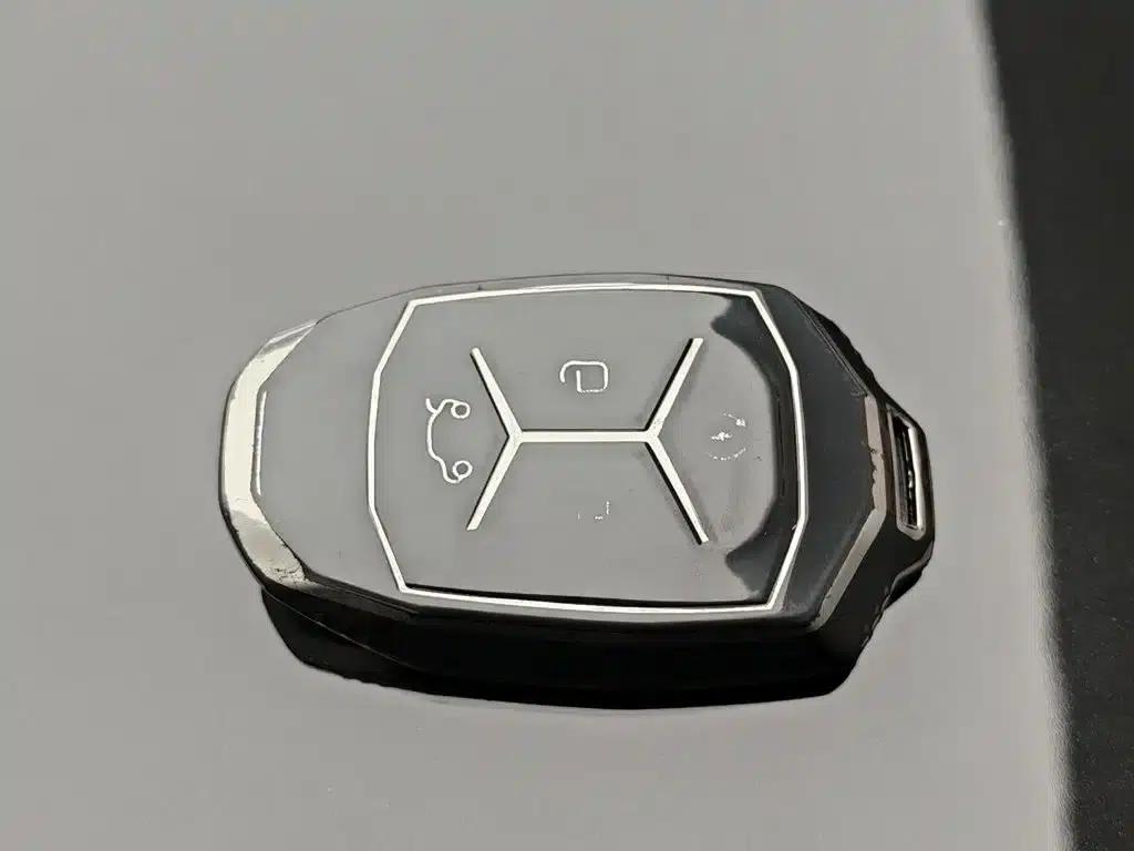 Lynk & Co 01 2017 2.0T Two-Wheel Drive — миниатюра 19