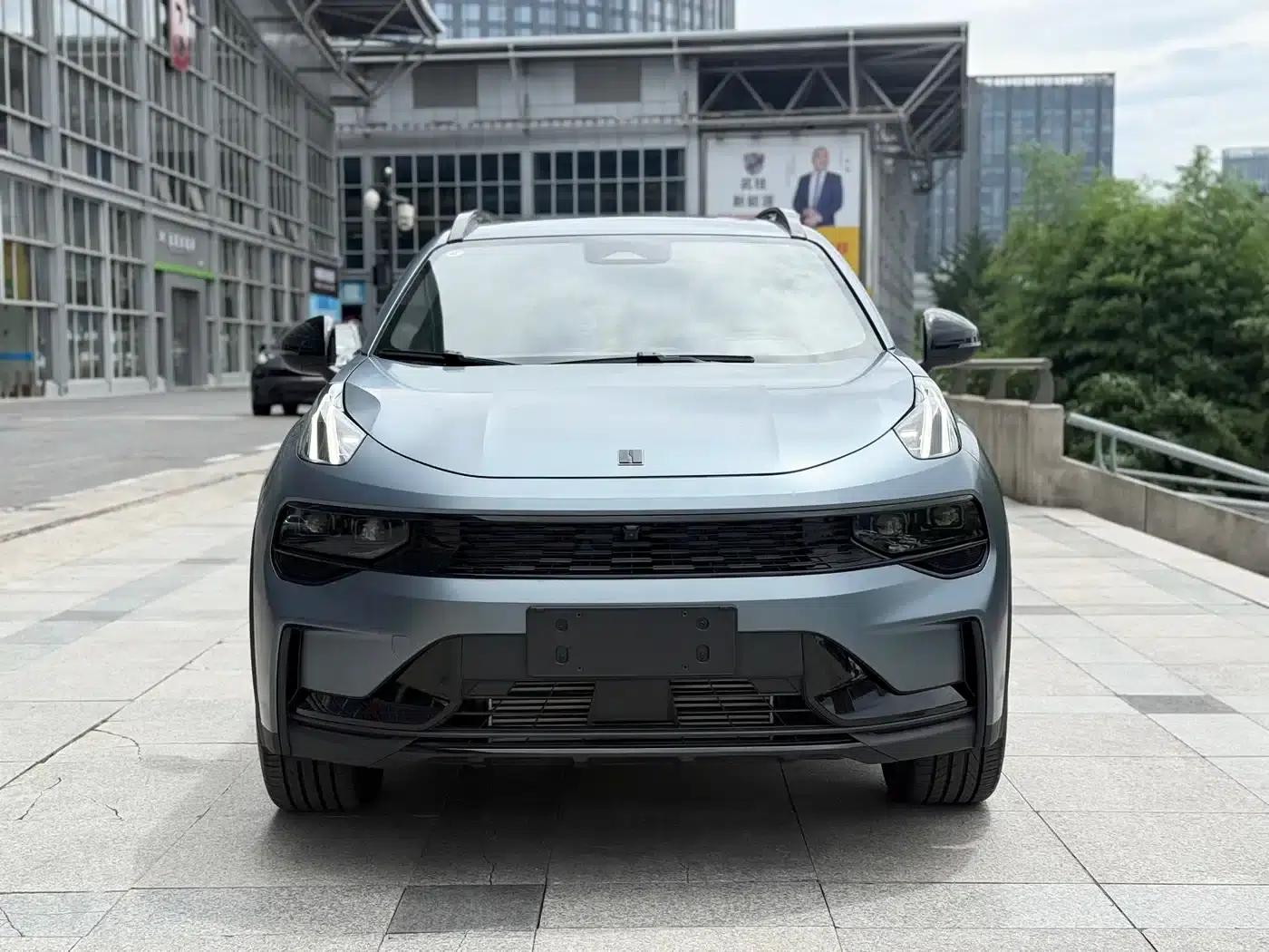 Lynk & Co 01 2025 2.0TD Two-Wheel Drive Refreshed Pro Edition — миниатюра 2