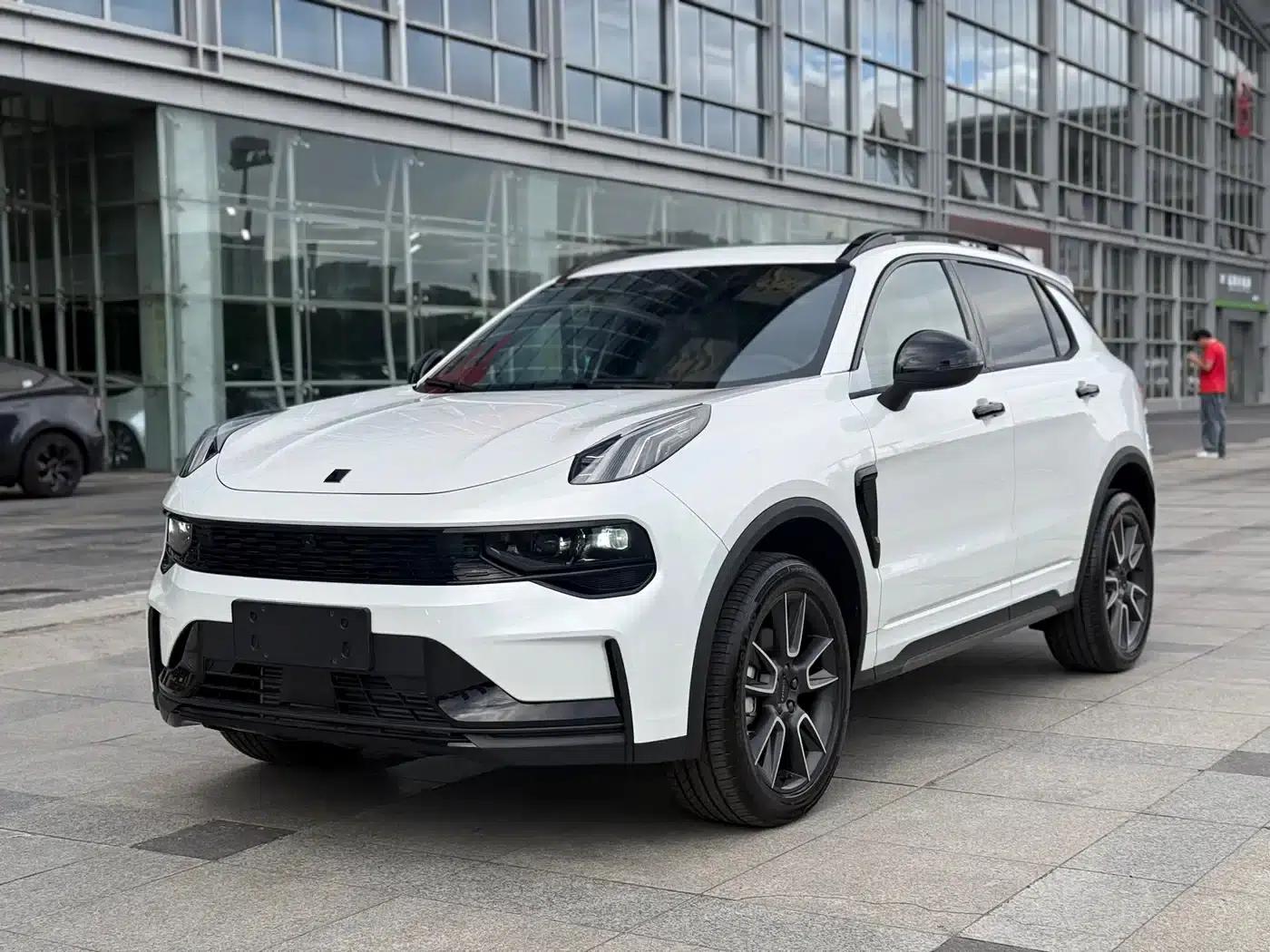 Lynk & Co 01 2025 2.0TD Two-Wheel Drive Refreshed Pro Edition — миниатюра 1