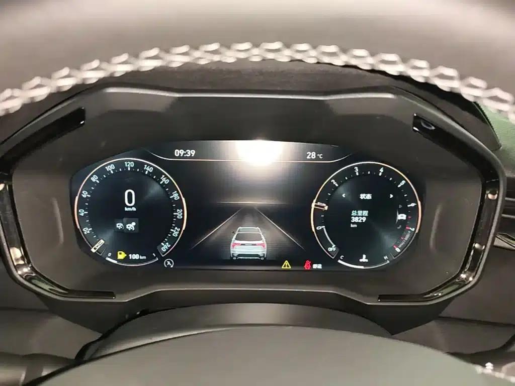 Lynk & Co 01 2021 2.0TD AWD Halo — миниатюра 12