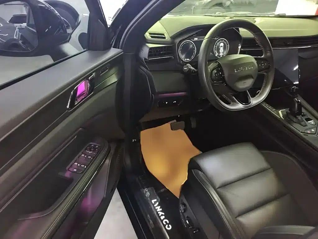Lynk & Co 01 2021 2.0TD AWD Halo — миниатюра 16