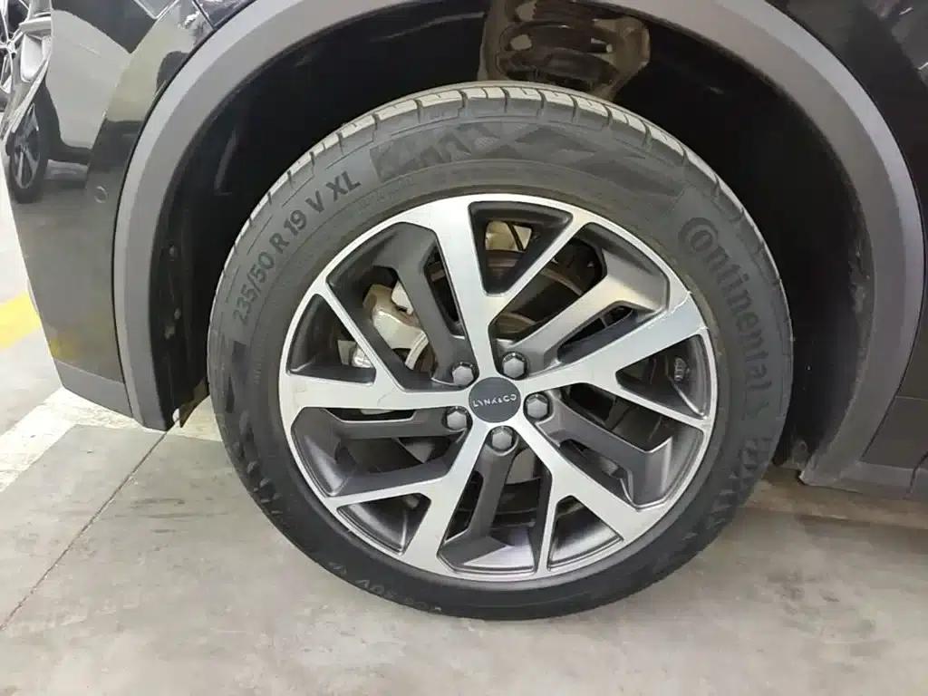 Lynk & Co 01 2021 2.0TD AWD Halo — миниатюра 23